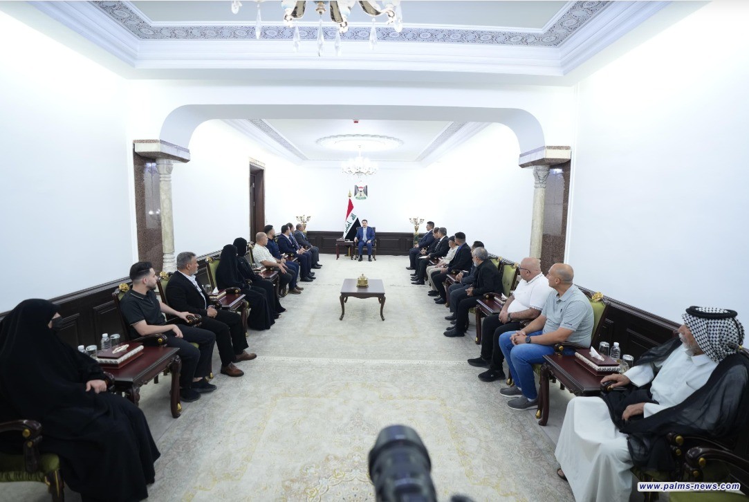 السوداني يستقبل مجموعة من عائلات شهداء الصحافة العراقية